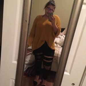 Meet your Posher, Elyssa